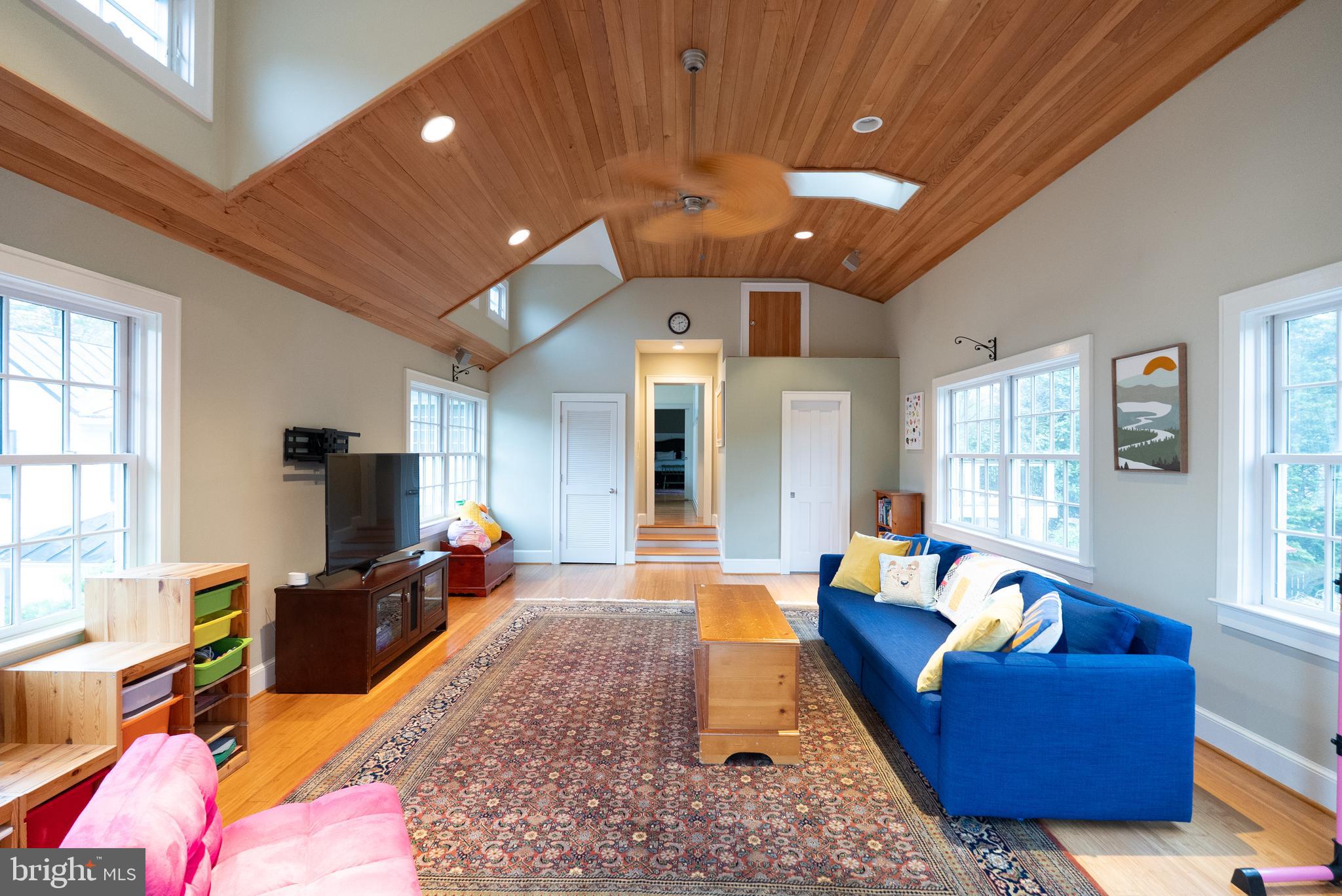 HUNTERS STATION - Residential