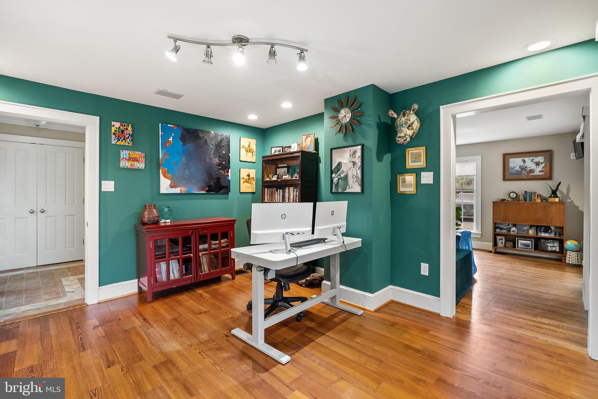 HUNTERS STATION - Residential