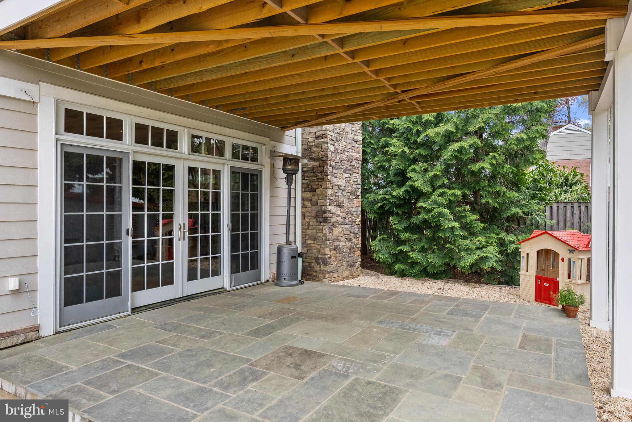 HUNTERS STATION - Residential