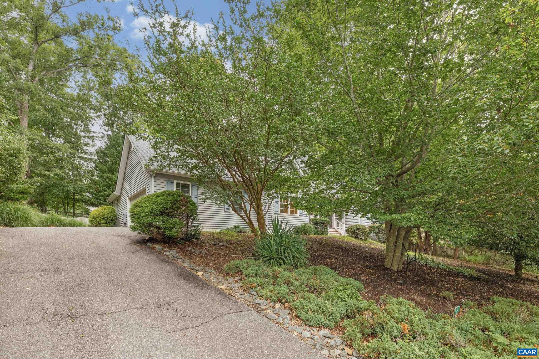 34 ZEPHYR RD
