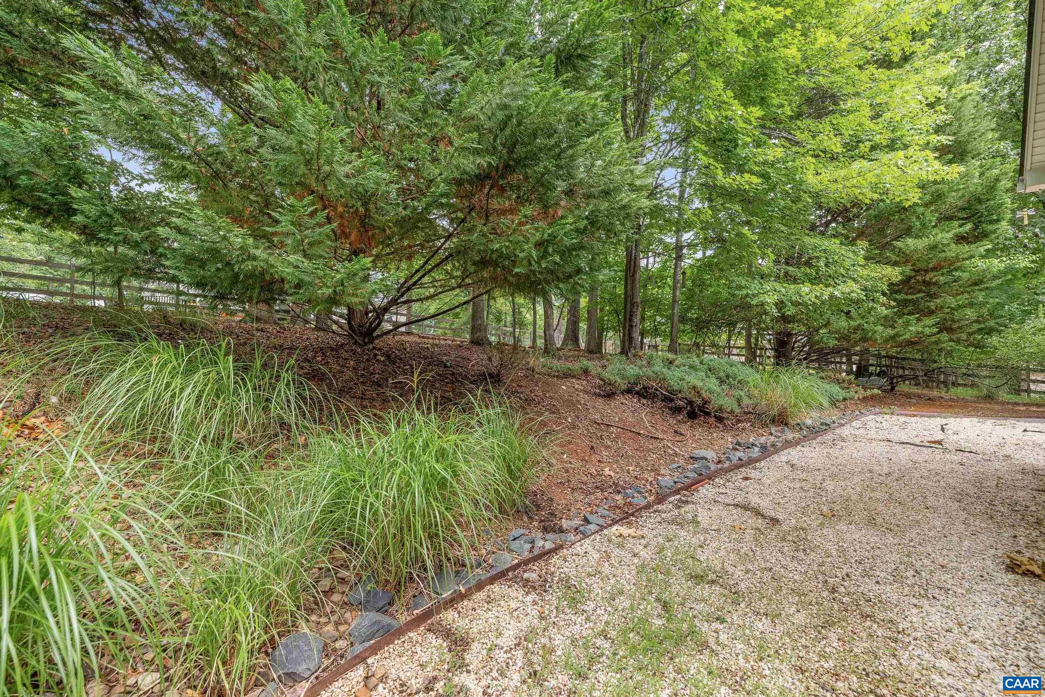 34 ZEPHYR RD