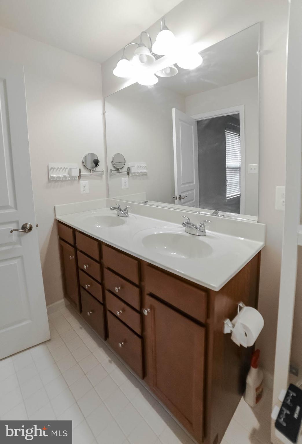 EVERGREEN PARK AT WILDEWOOD - Residential Lease