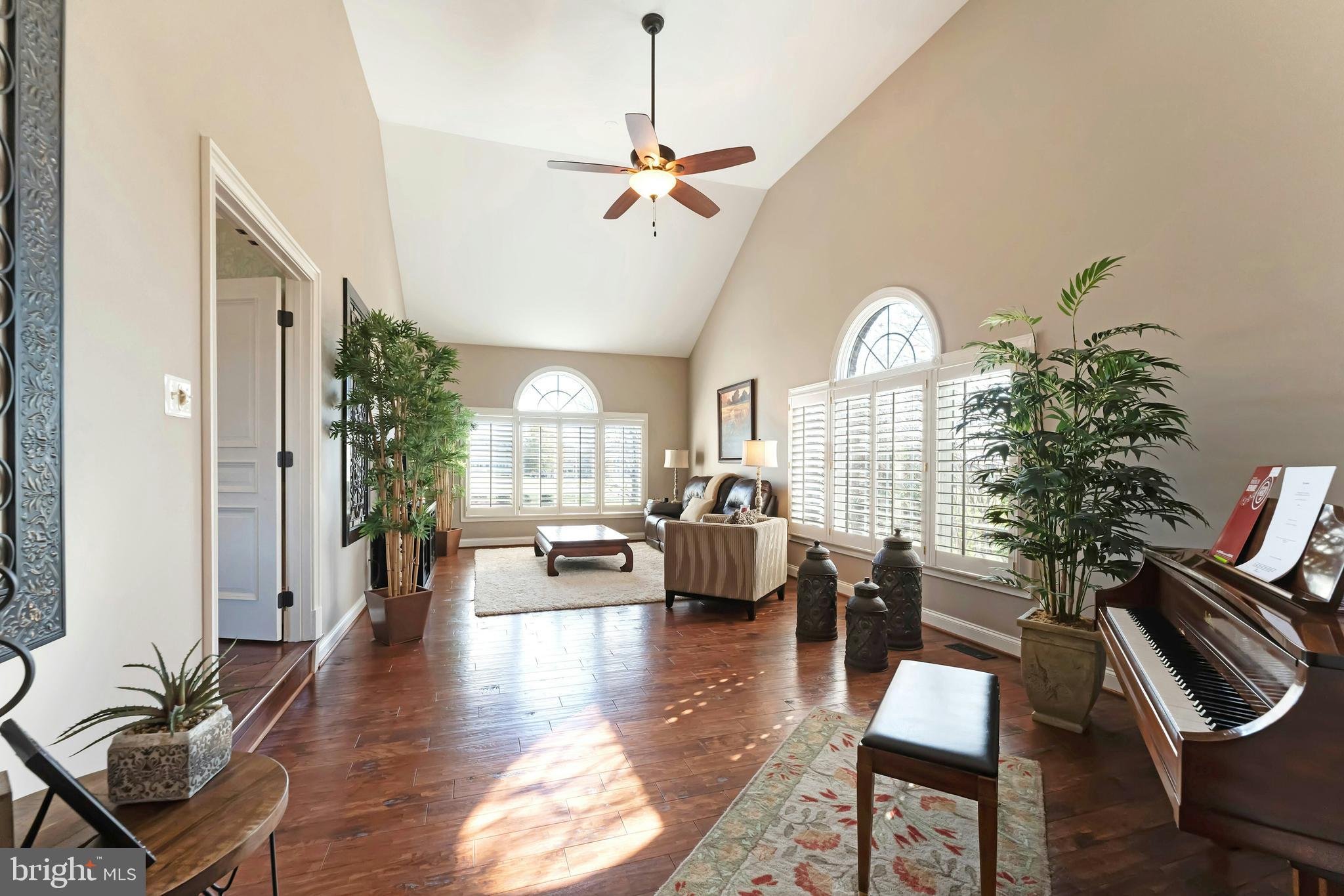 BELMONT COUNTRY CLUB - Residential