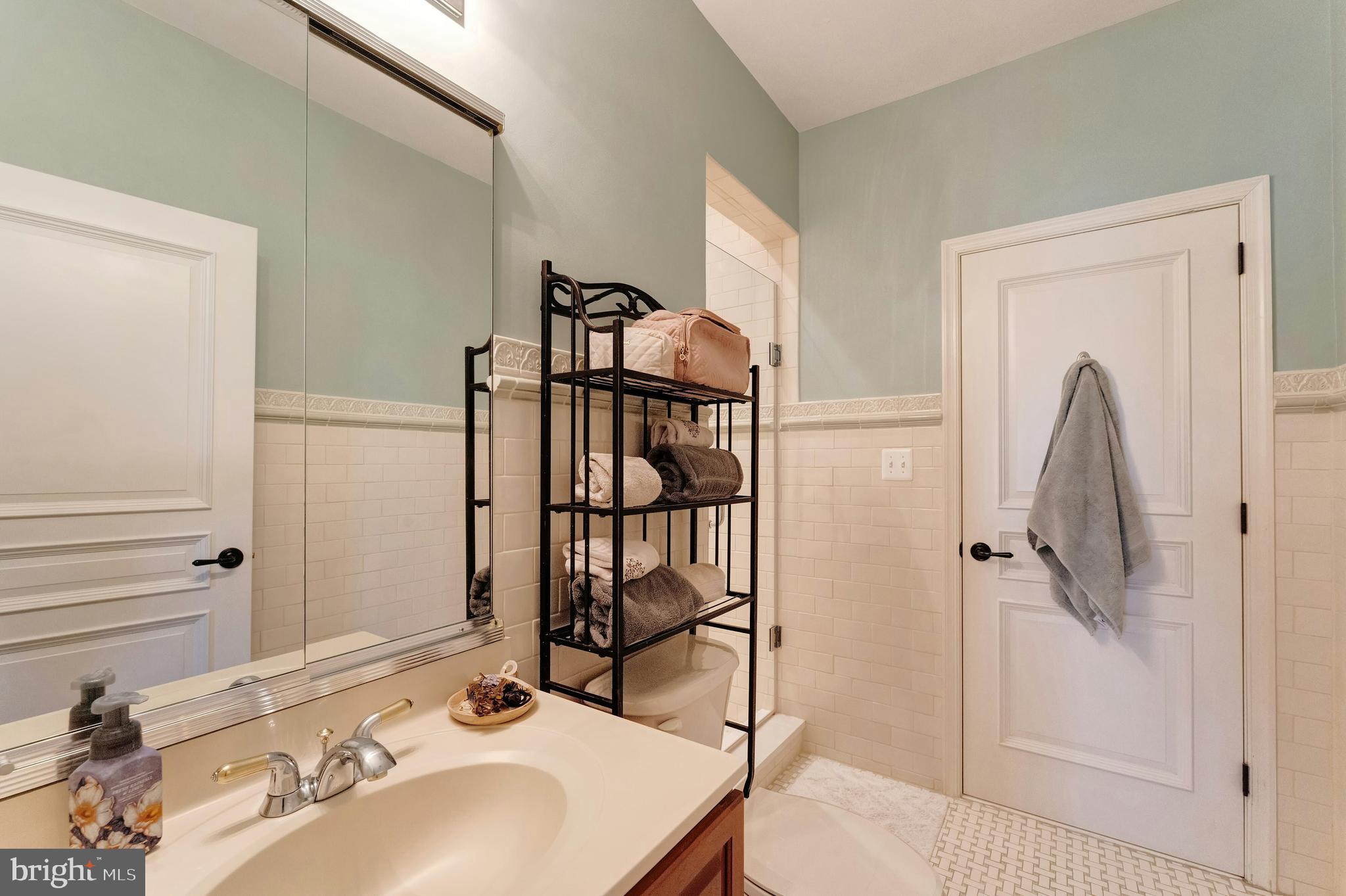 BELMONT COUNTRY CLUB - Residential