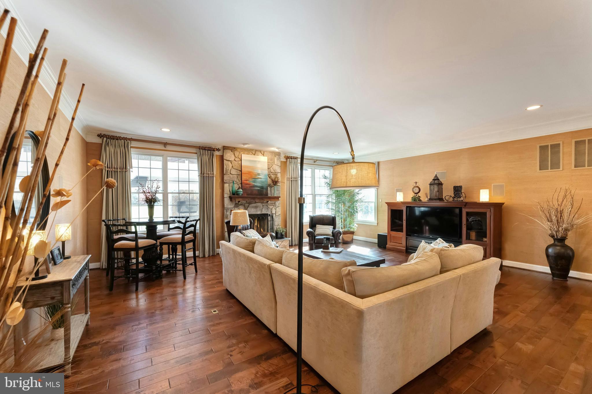 BELMONT COUNTRY CLUB - Residential