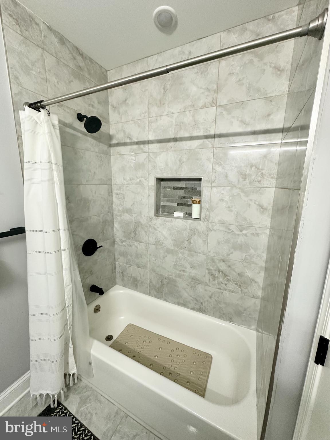 CEDAR PARK - Residential Lease