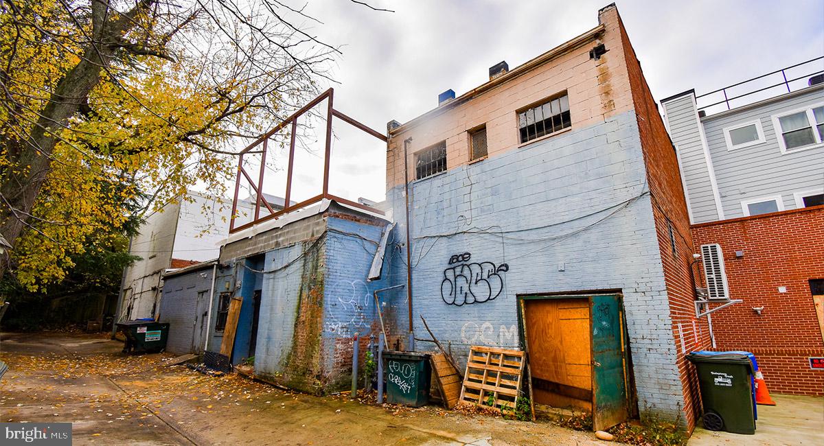 1721 WISCONSIN AVENUE NW