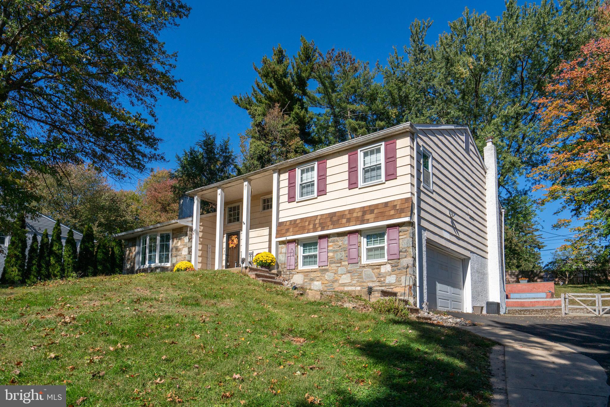 CHURCHVILLE MANOR - Residential