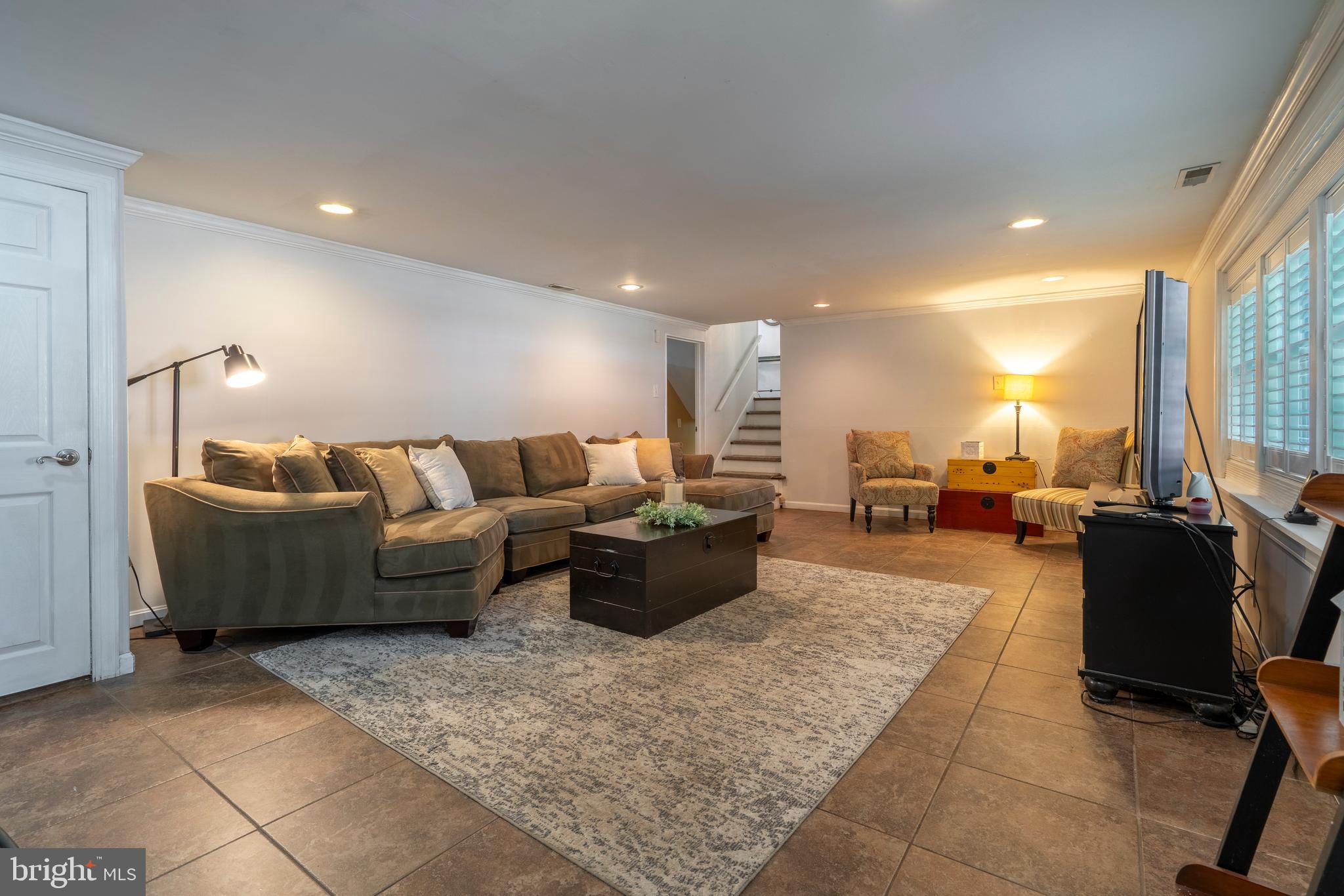 CHURCHVILLE MANOR - Residential