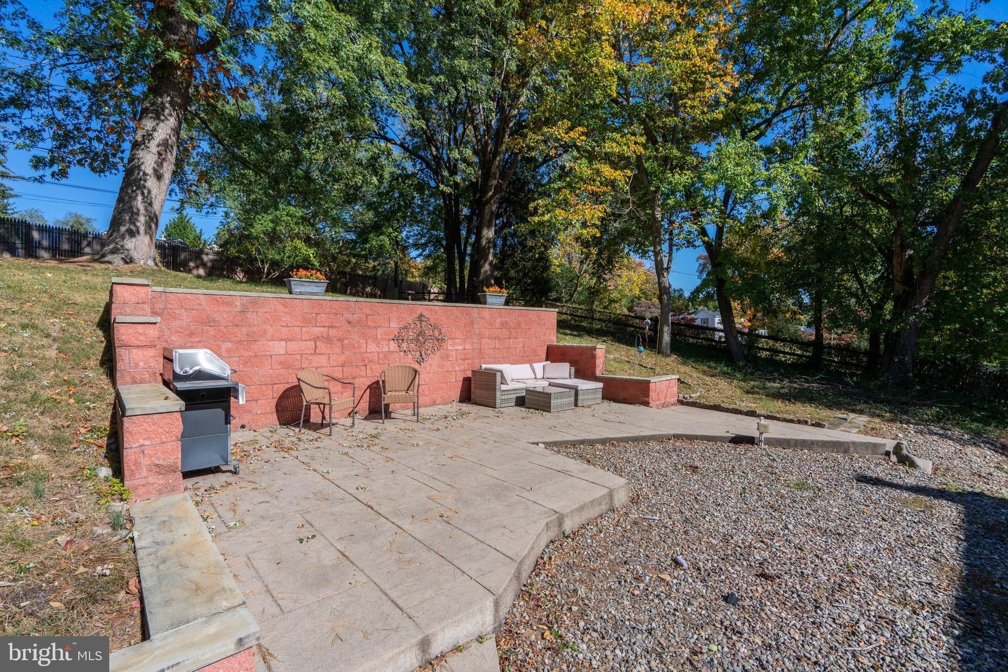 CHURCHVILLE MANOR - Residential