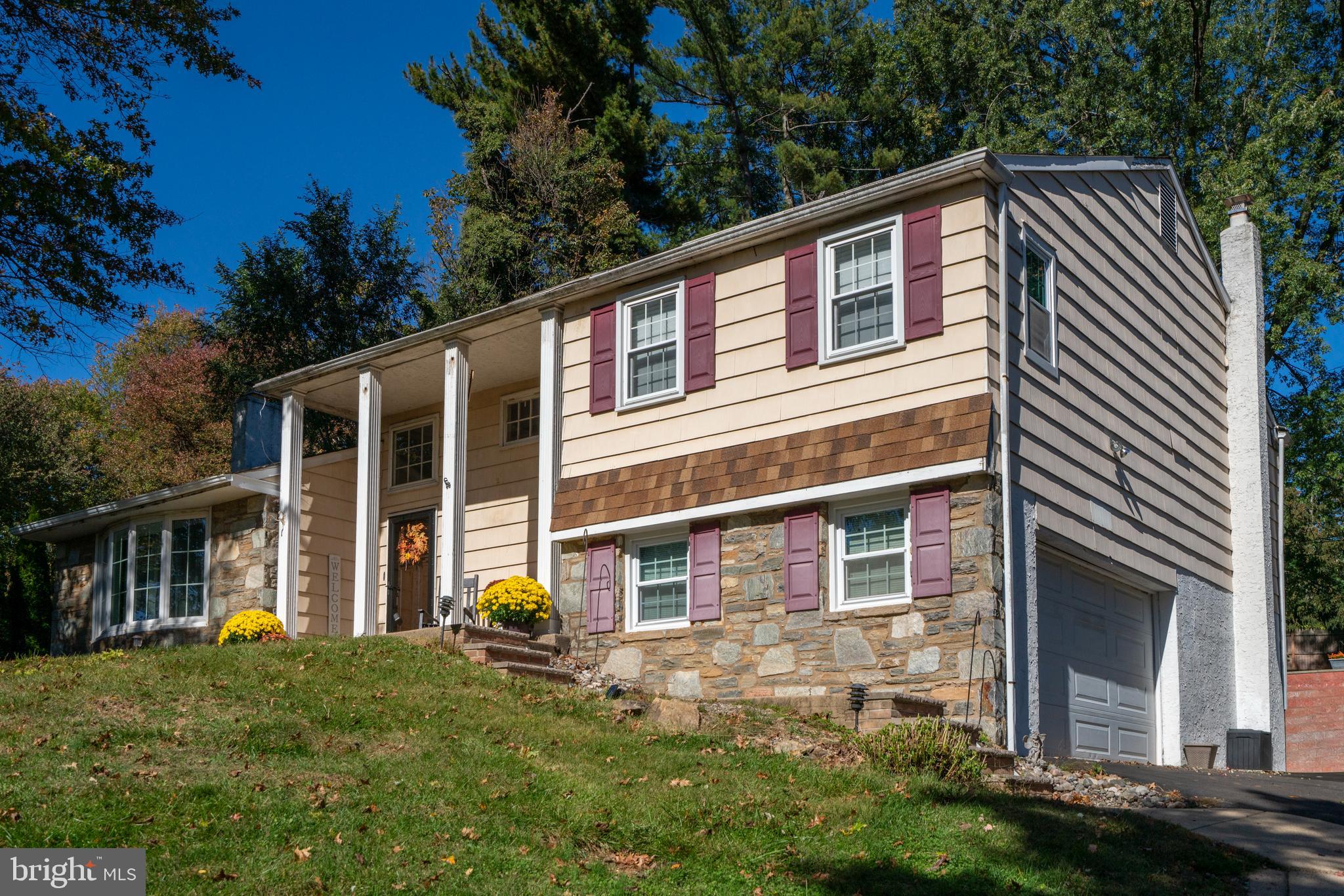 CHURCHVILLE MANOR - Residential