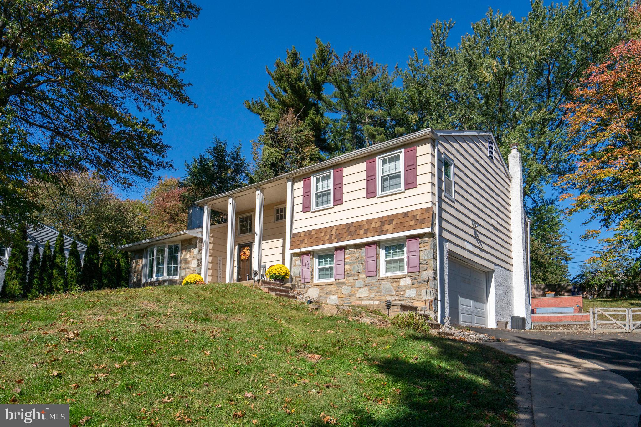 CHURCHVILLE MANOR - Residential