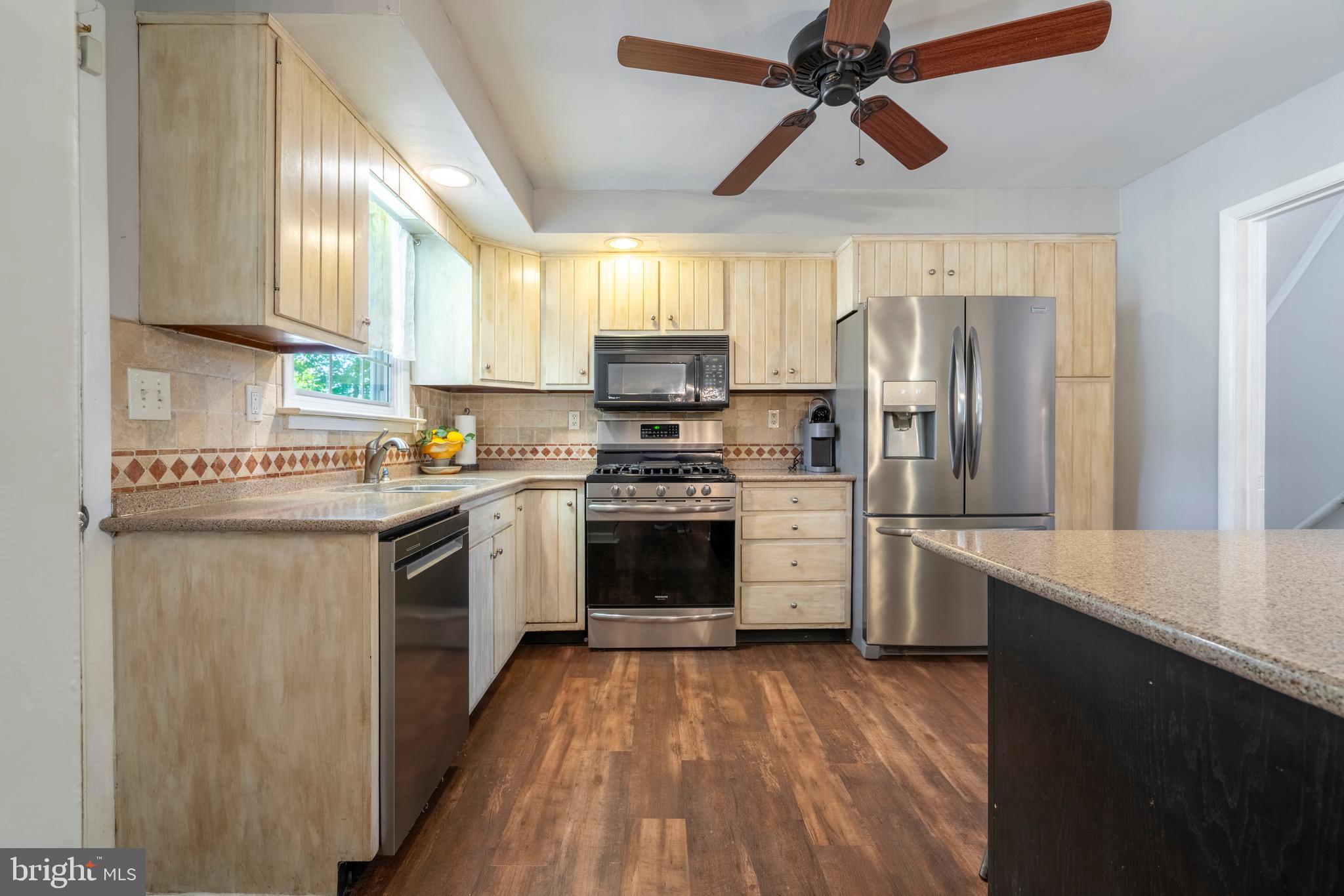 CHURCHVILLE MANOR - Residential