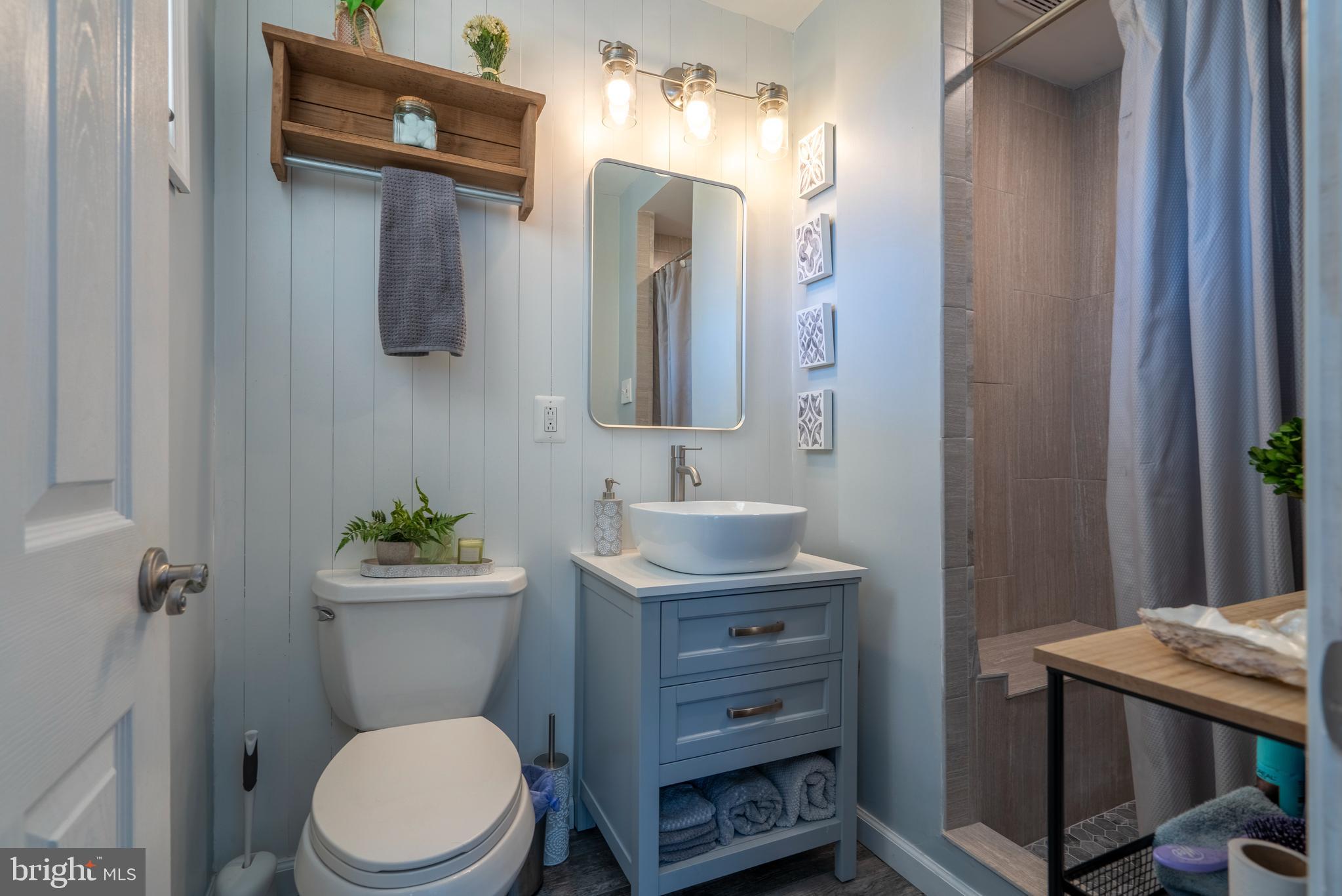 CHURCHVILLE MANOR - Residential