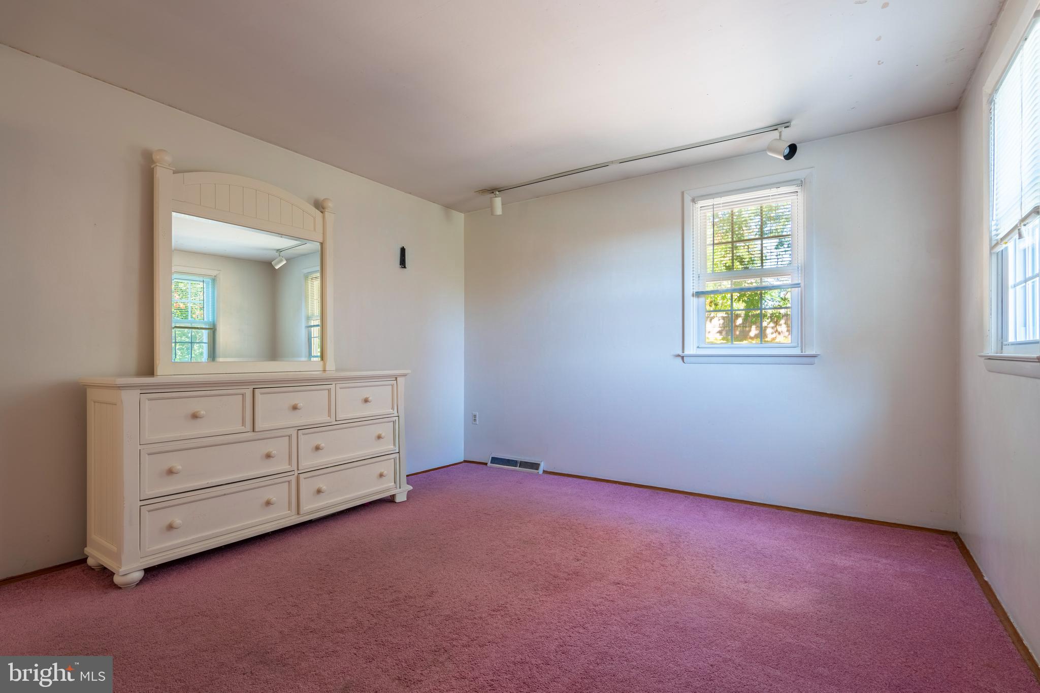 CHURCHVILLE MANOR - Residential