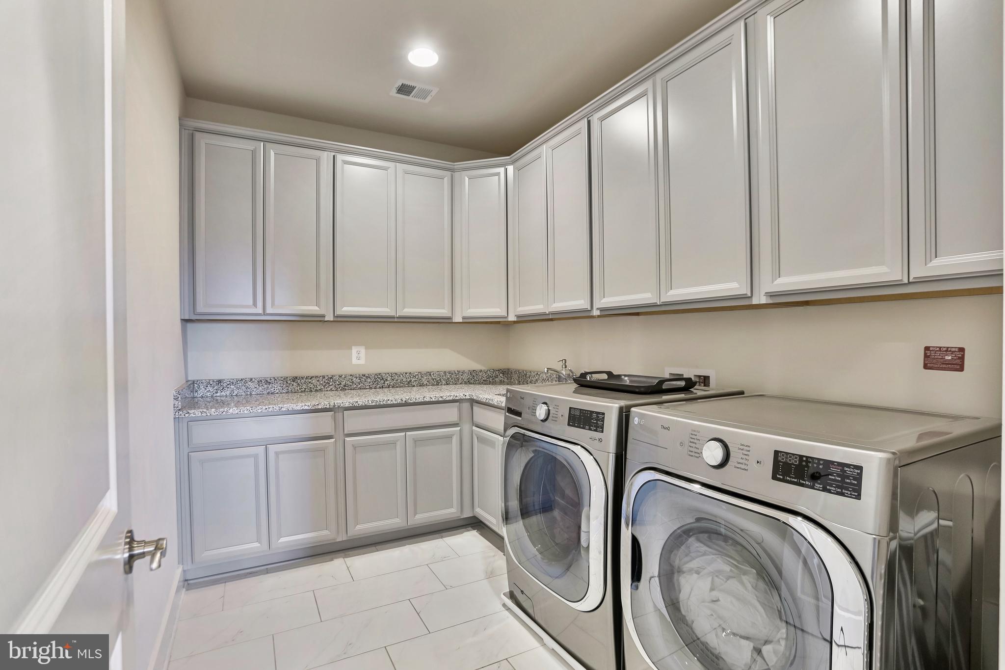 HUNT RIDGE PRESERVE - Residential