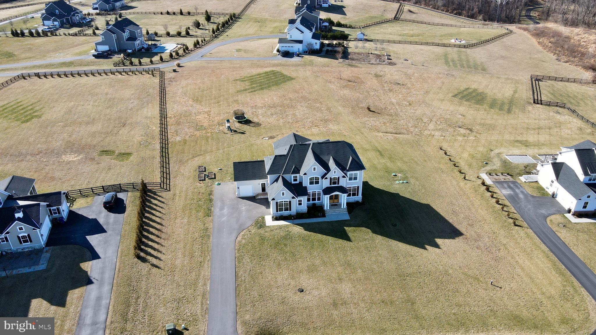 HUNT RIDGE PRESERVE - Residential