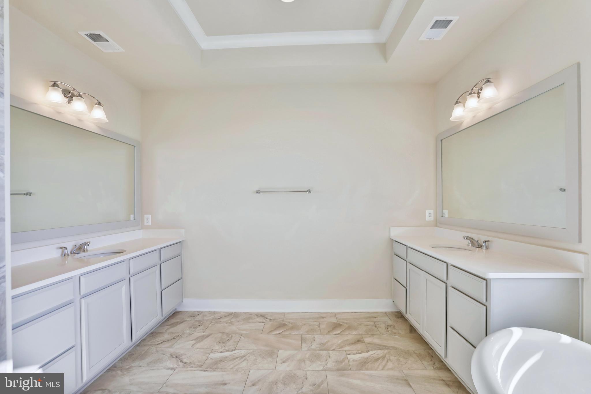 HUNT RIDGE PRESERVE - Residential