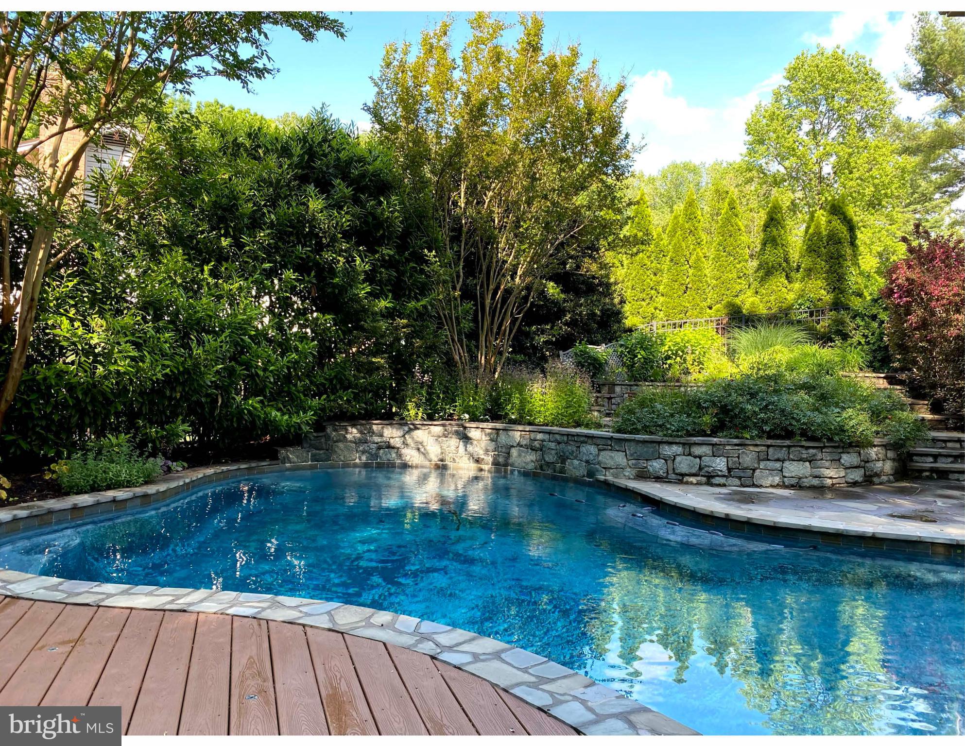 WAYSIDE - Residential