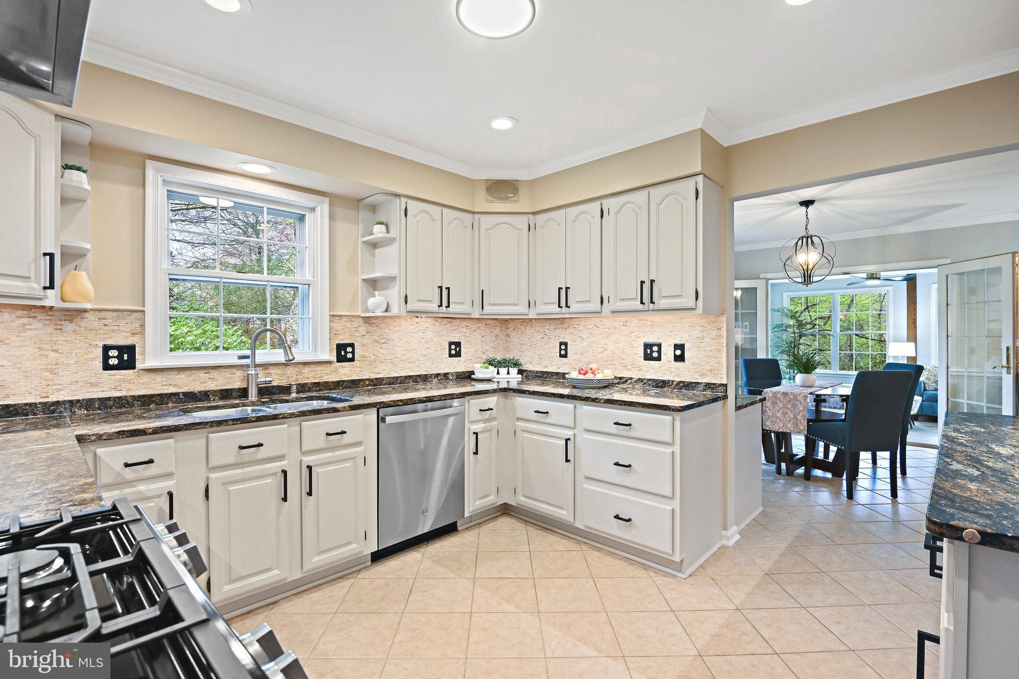 WAYSIDE - Residential