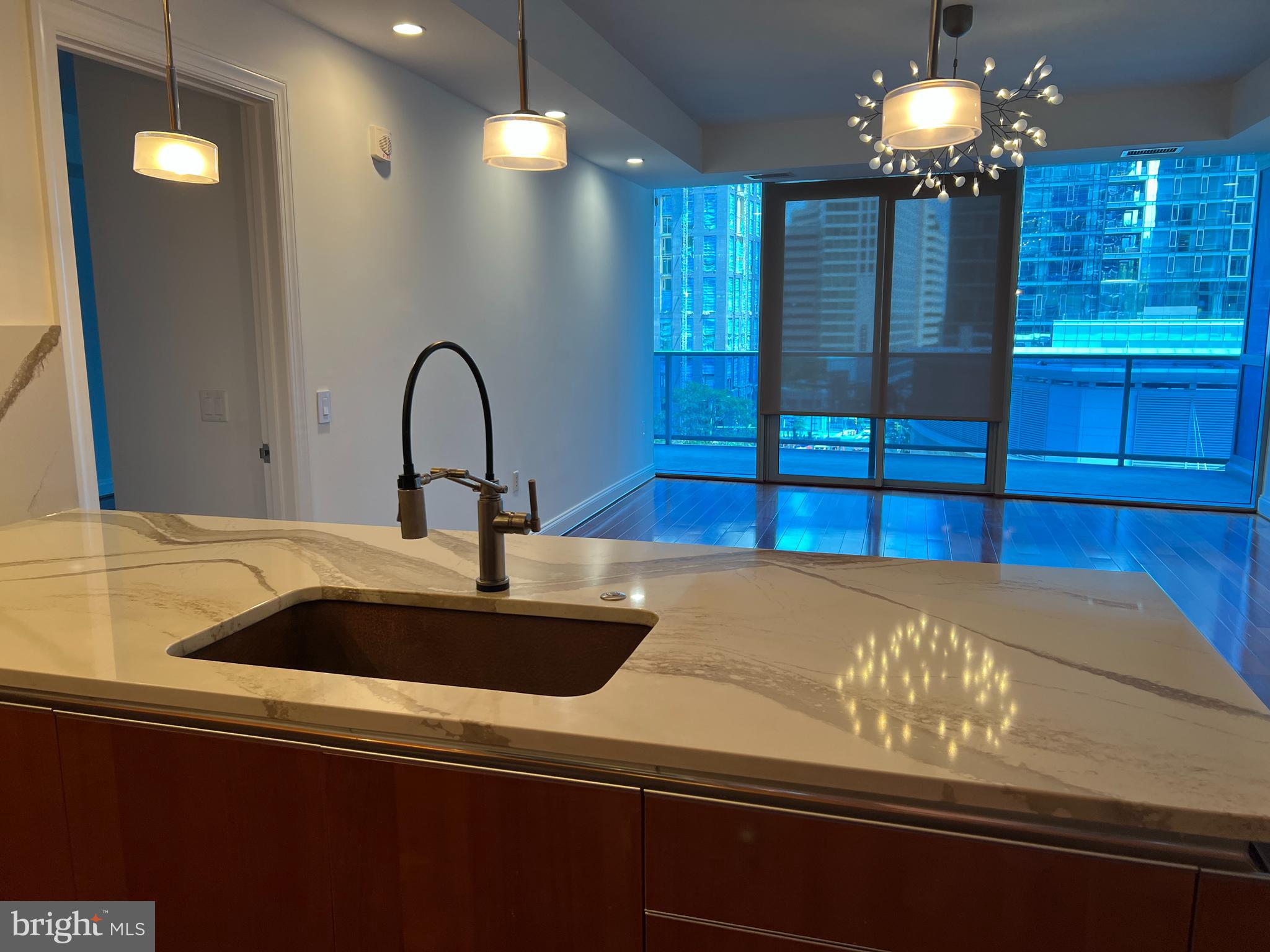 TURNBERRY TOWER - Residential Lease