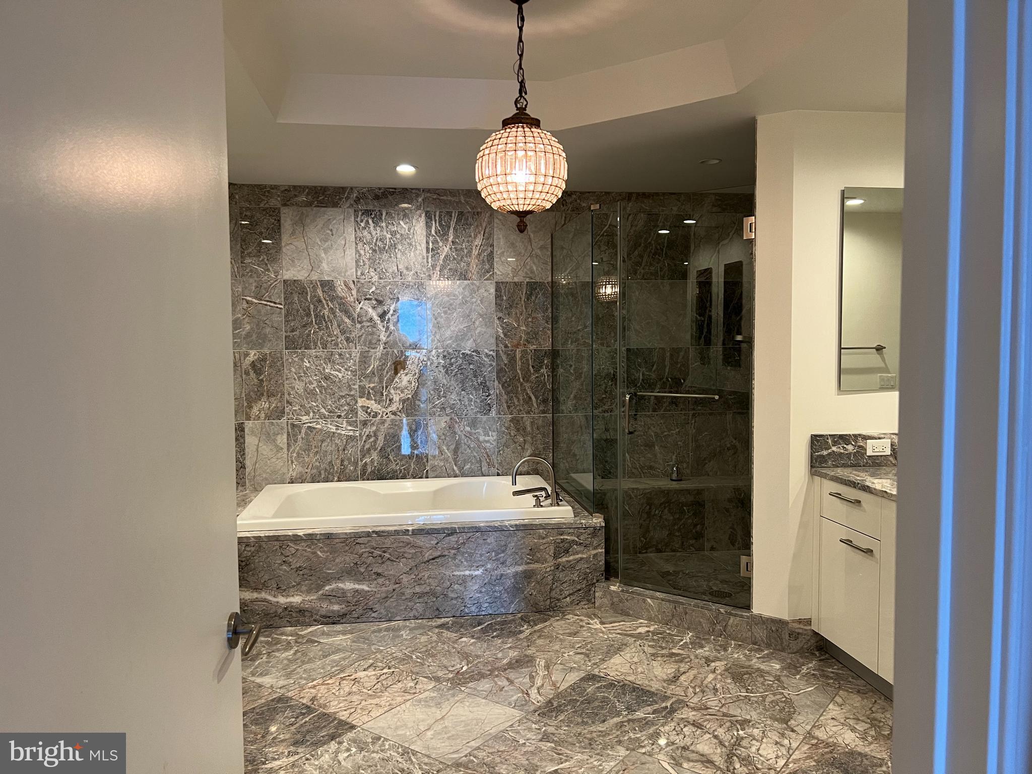 TURNBERRY TOWER - Residential Lease