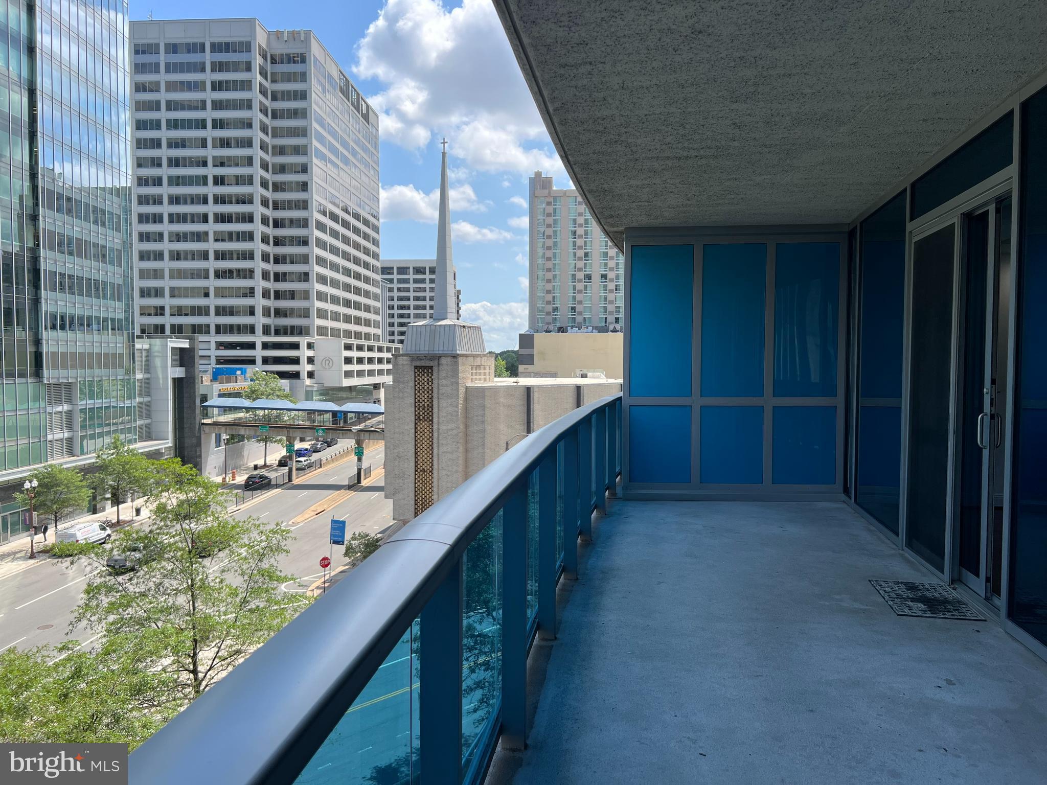 TURNBERRY TOWER - Residential Lease