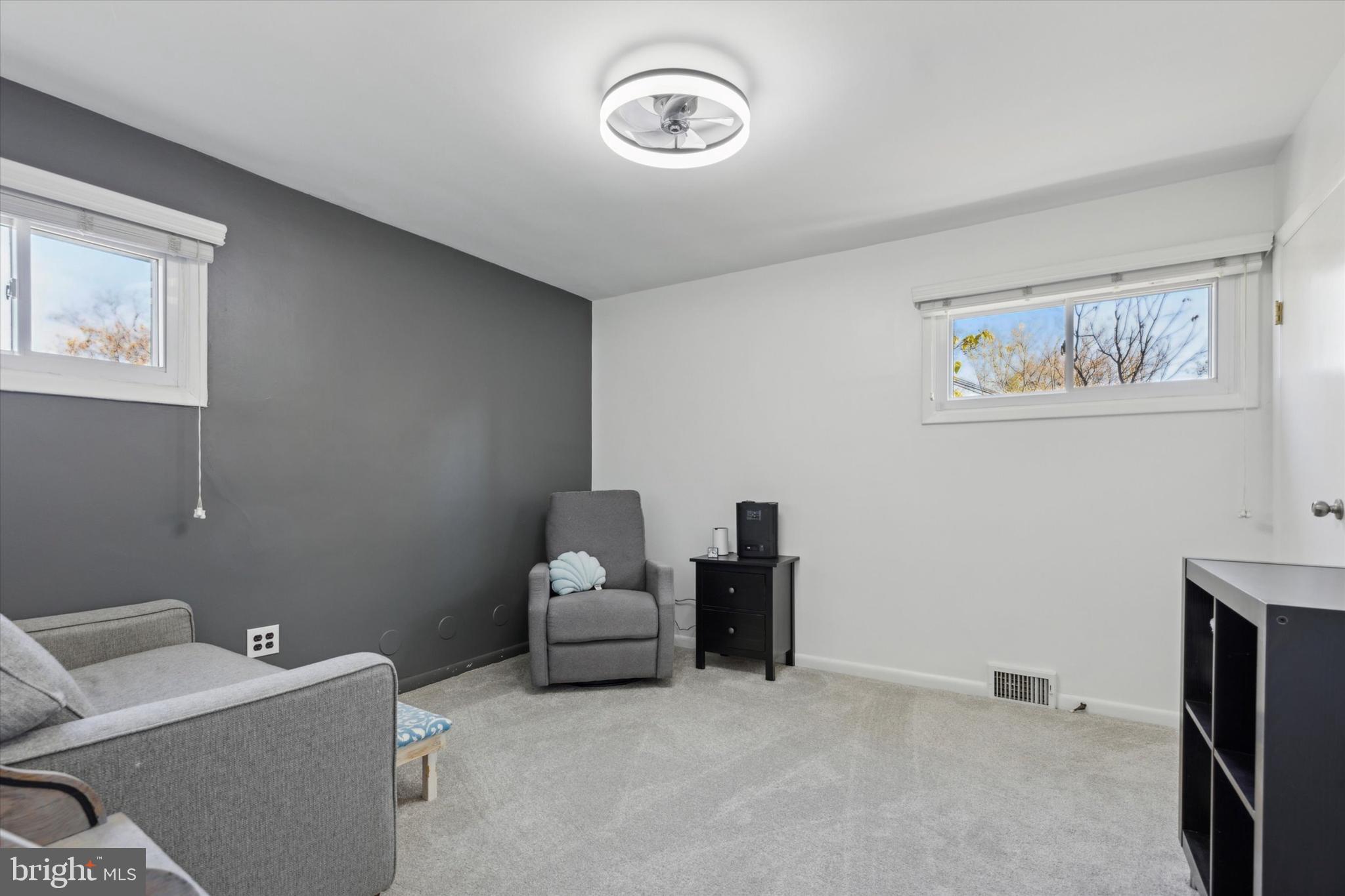 COLLEGE PARK - Residential Lease