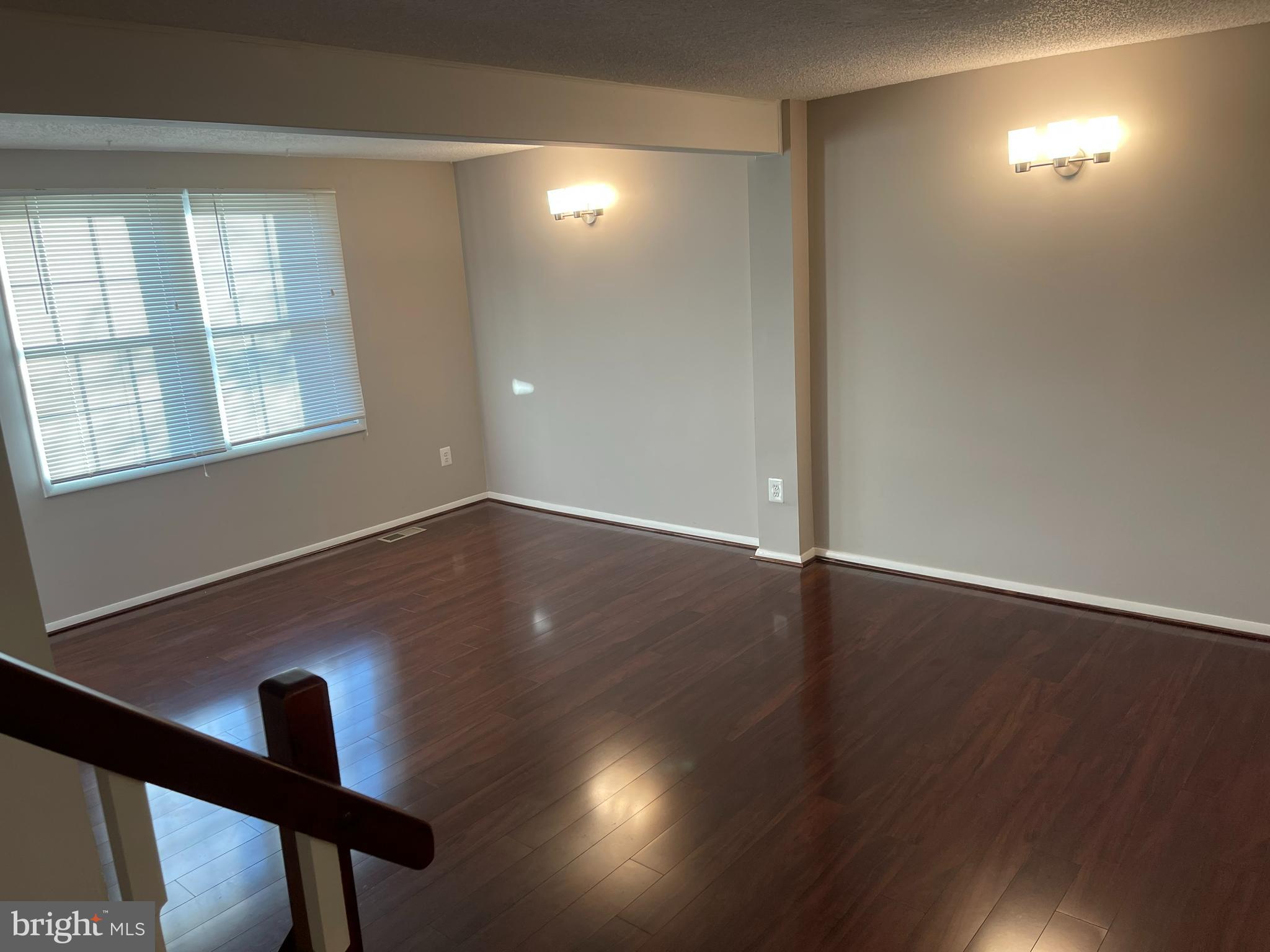 NEWINGTON FOREST - Residential