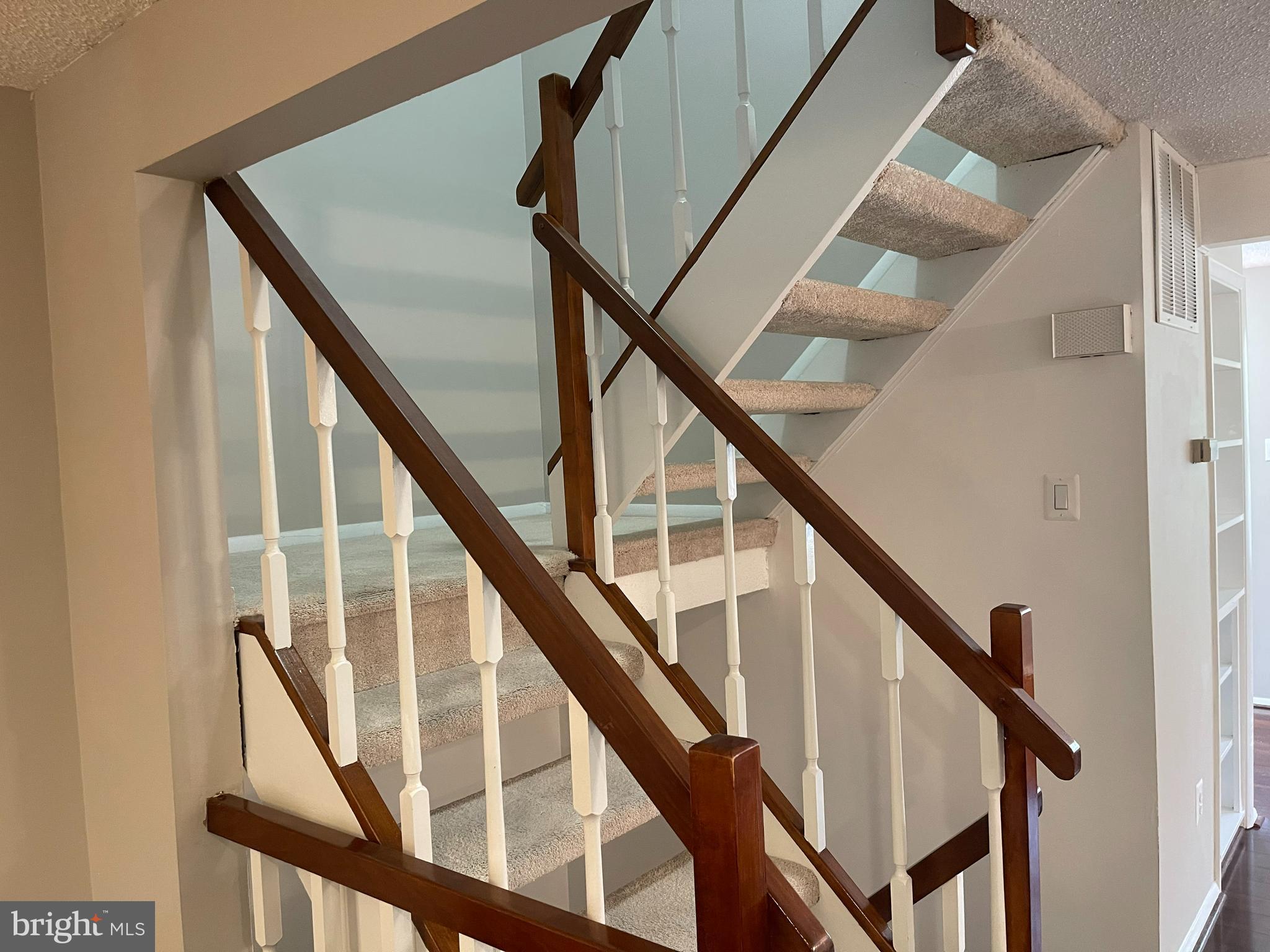 NEWINGTON FOREST - Residential