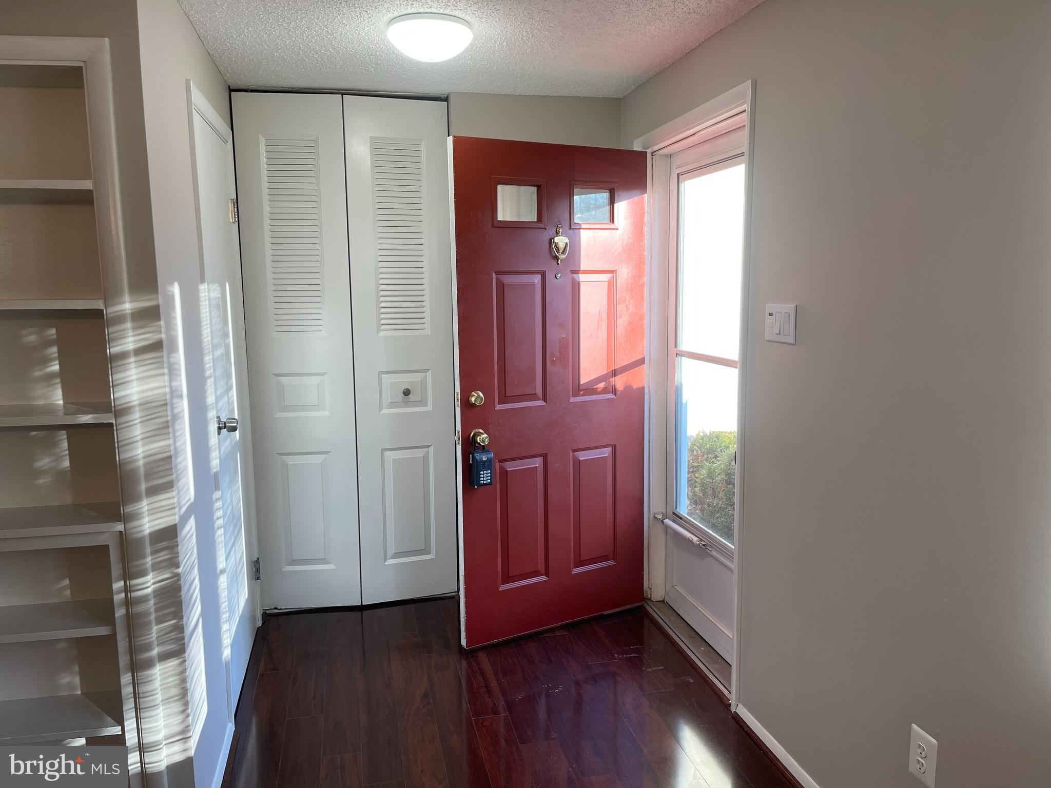 NEWINGTON FOREST - Residential