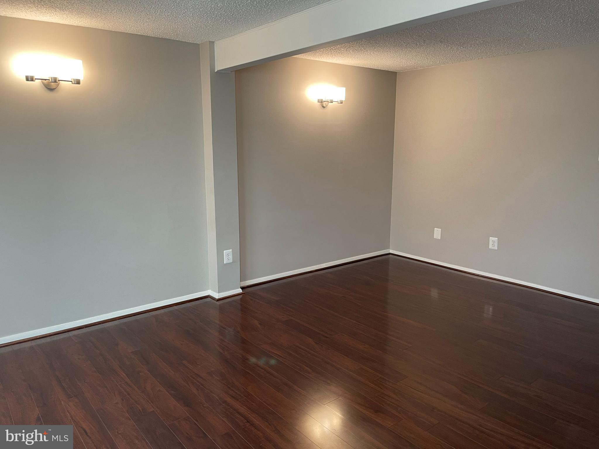 NEWINGTON FOREST - Residential