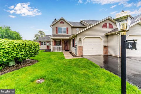 44 WESTWOOD COURT ENOLA PA 17025