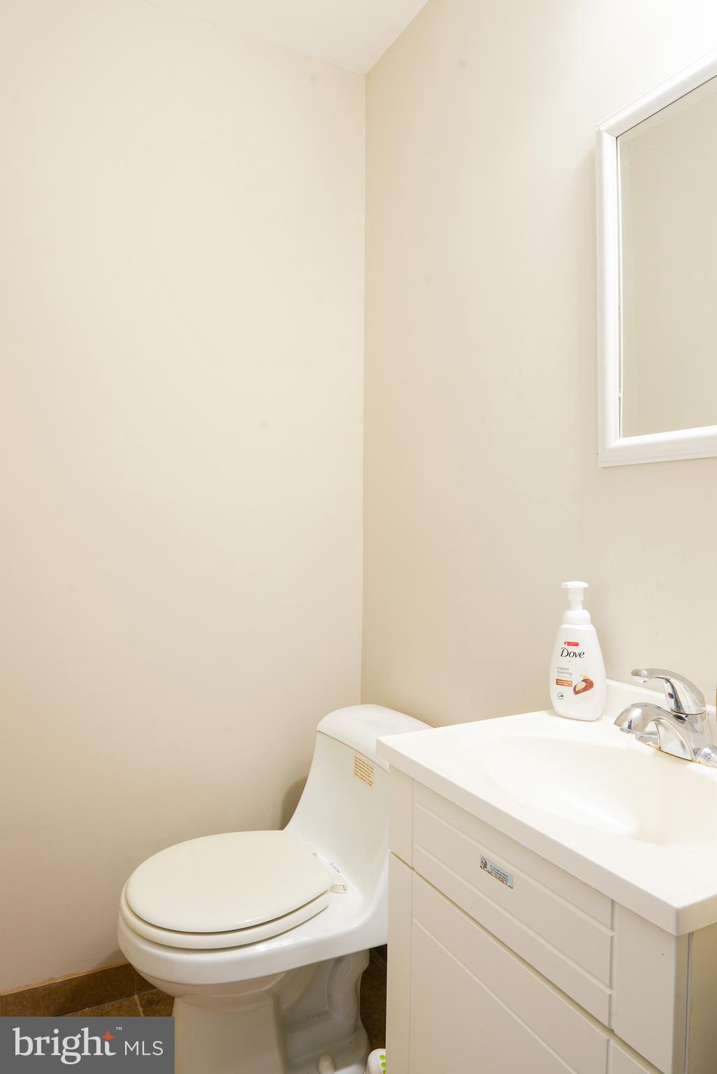 FOUR SEASONS REGIME - Residential Lease