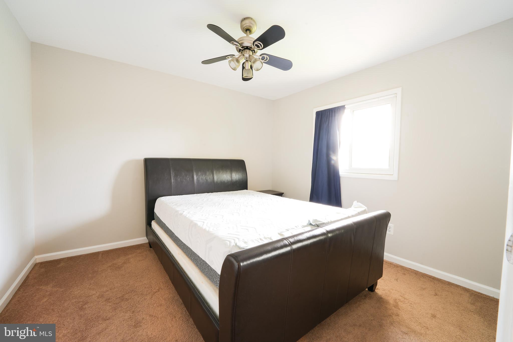 FOUR SEASONS REGIME - Residential Lease