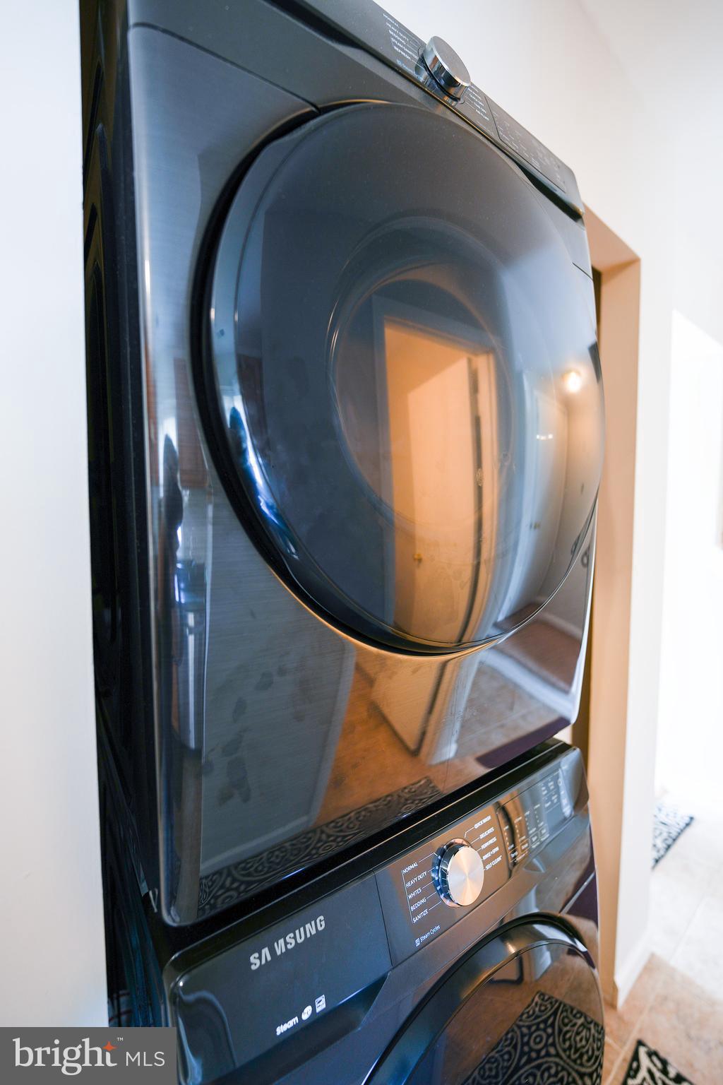 FOUR SEASONS REGIME - Residential Lease