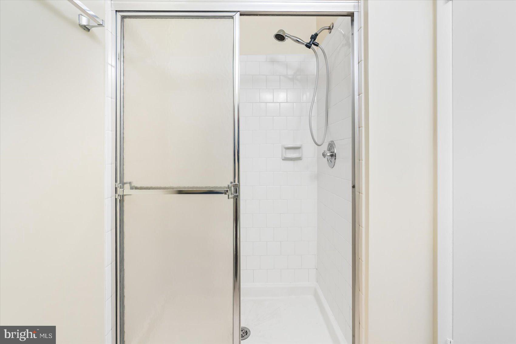 RIDGEFIELD - Residential Lease