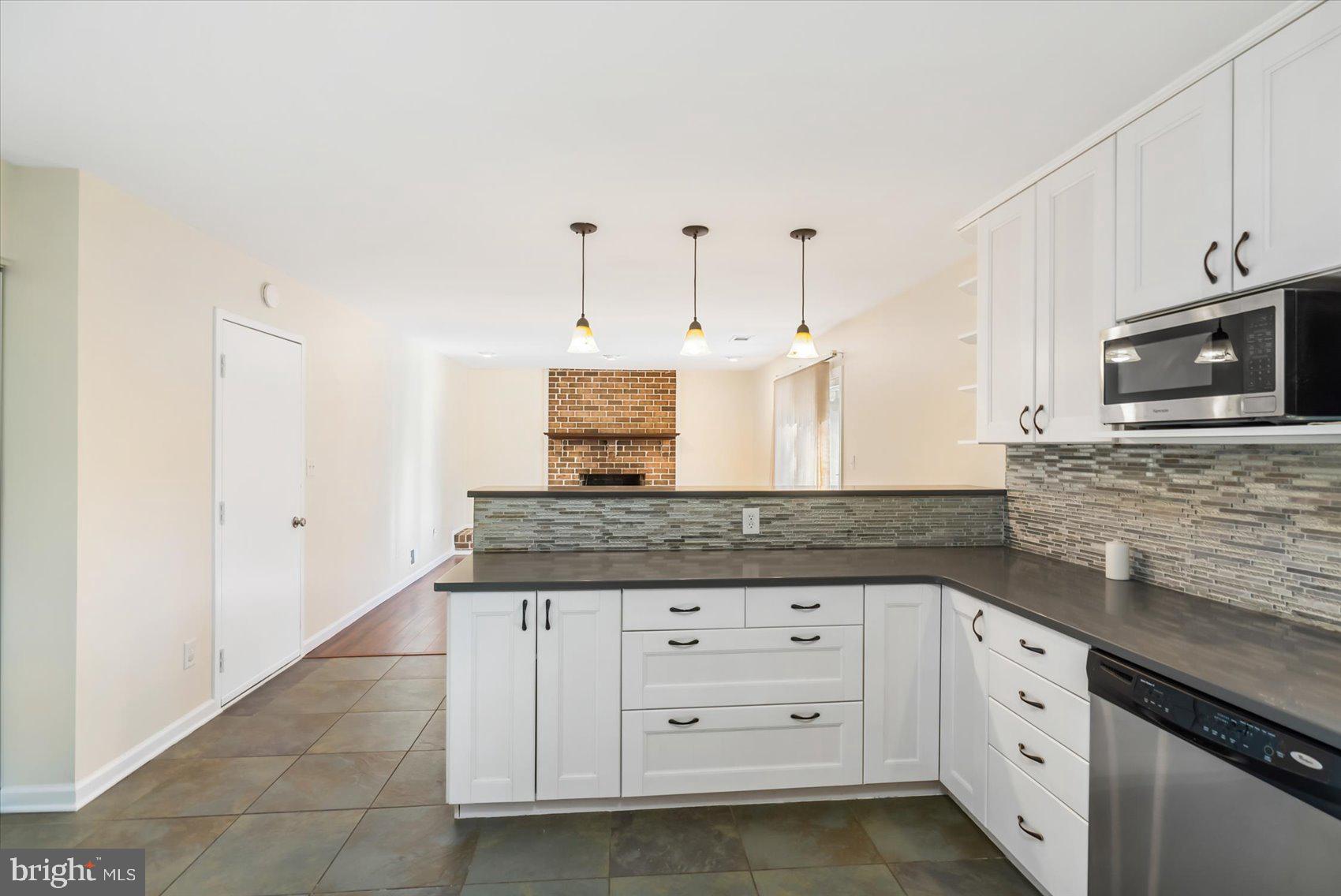 RIDGEFIELD - Residential Lease