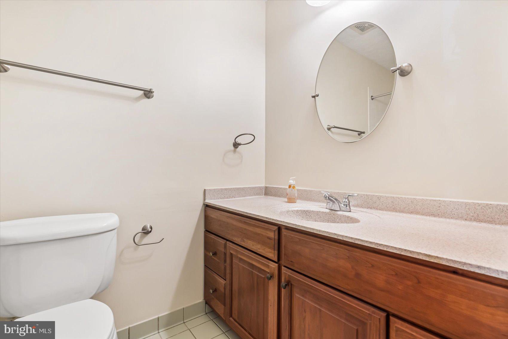 RIDGEFIELD - Residential Lease