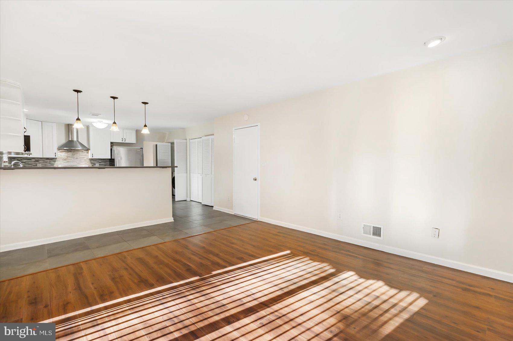 RIDGEFIELD - Residential Lease