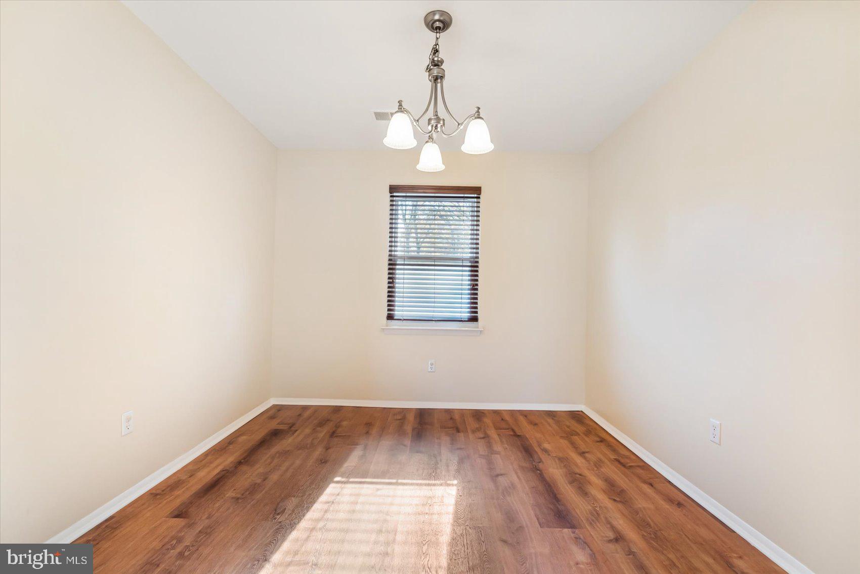 RIDGEFIELD - Residential Lease