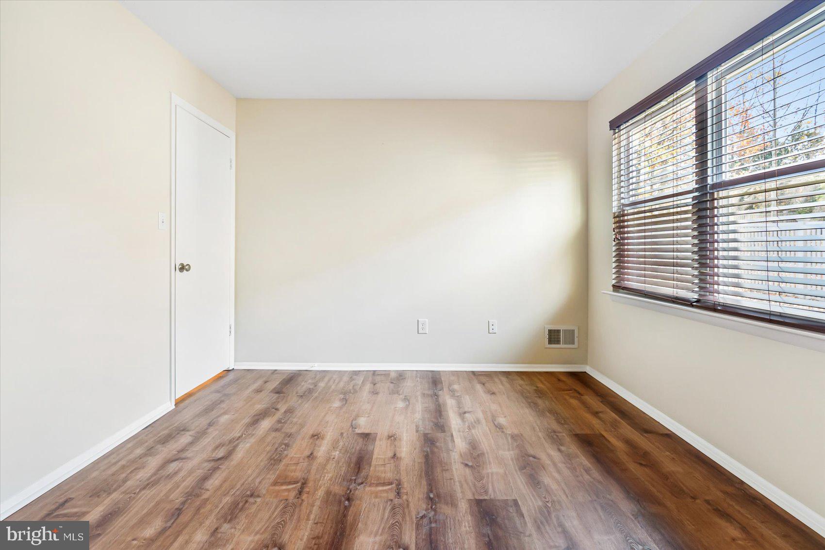 RIDGEFIELD - Residential Lease