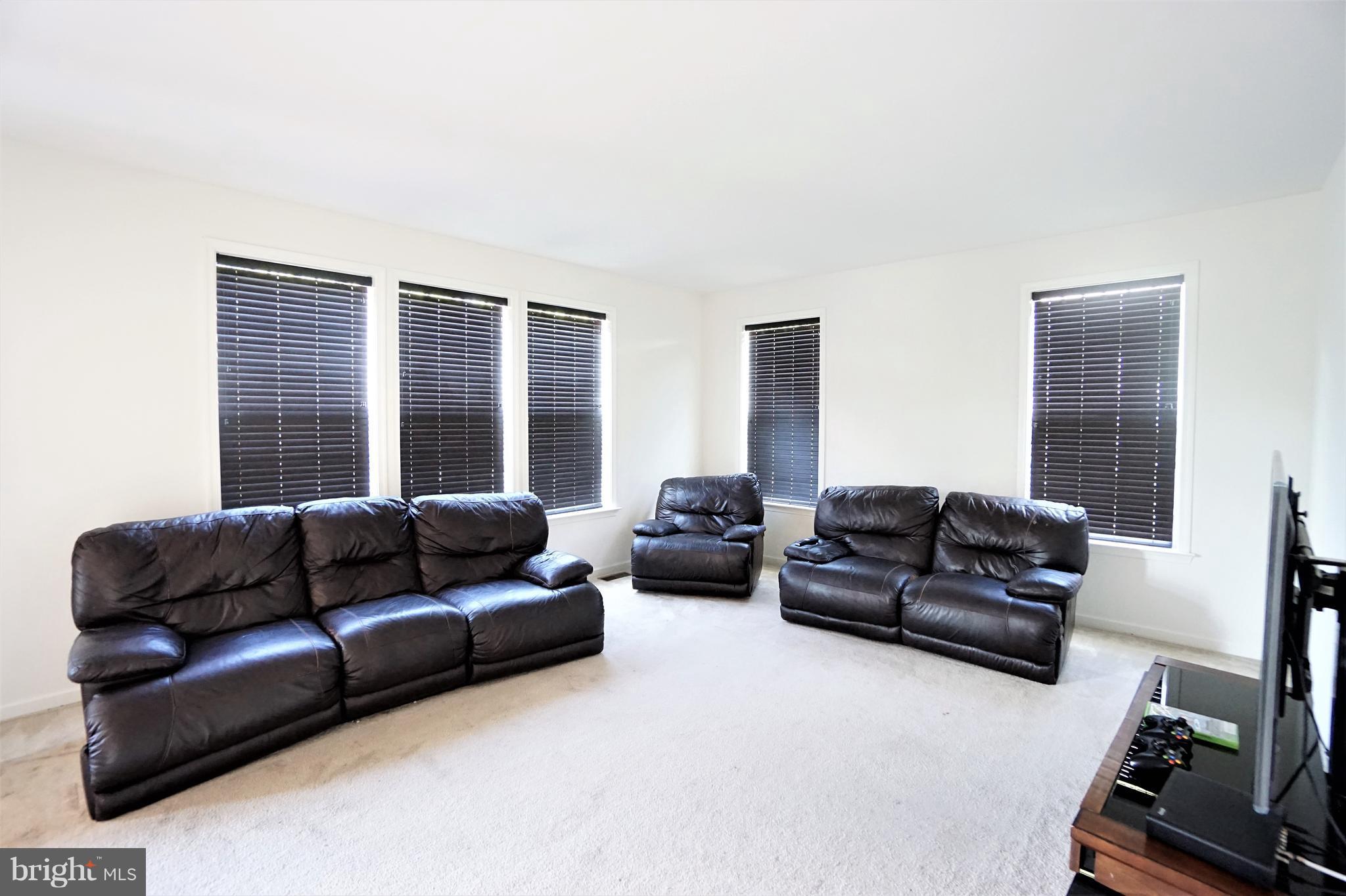 SHERIDAN ESTATES - Residential