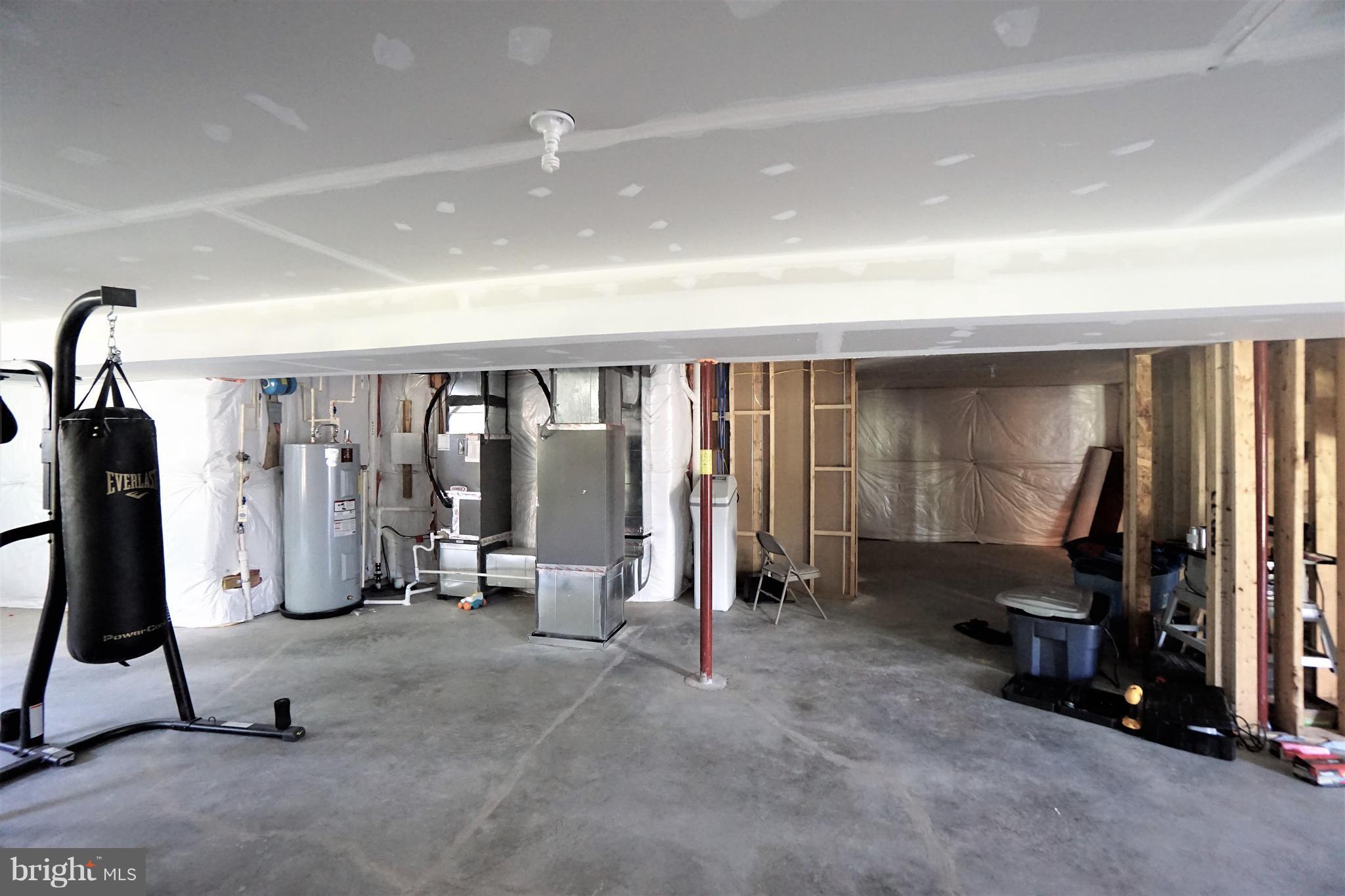 SHERIDAN ESTATES - Residential