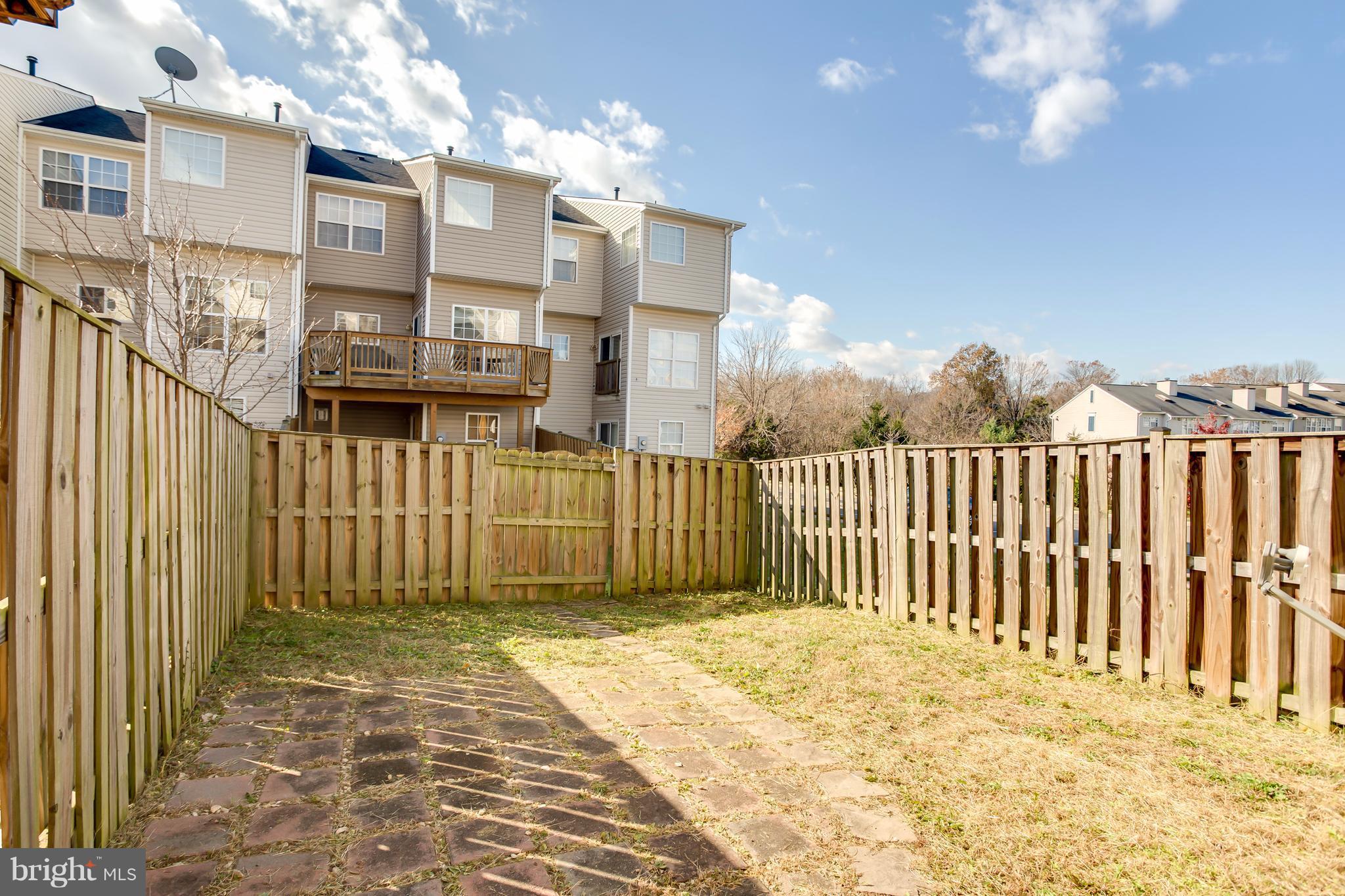 HAWKS VIEW GLEN - Residential