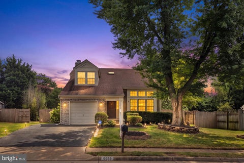 Photo of 5559 Sequoia Farms Drive, CENTREVILLE, VA 20120 (MLS # VAFX2346154)
