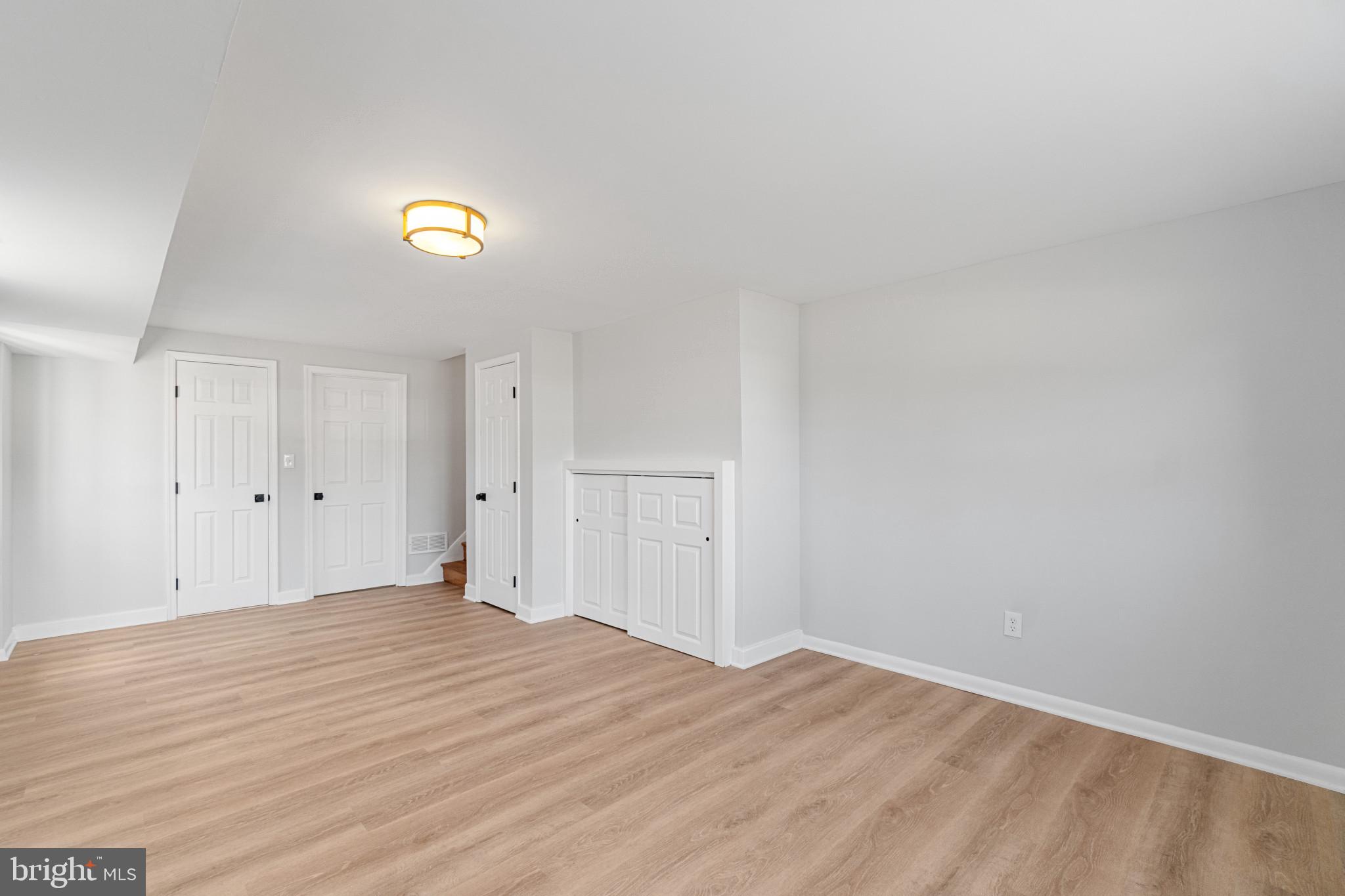 GREENACRES - Residential Lease