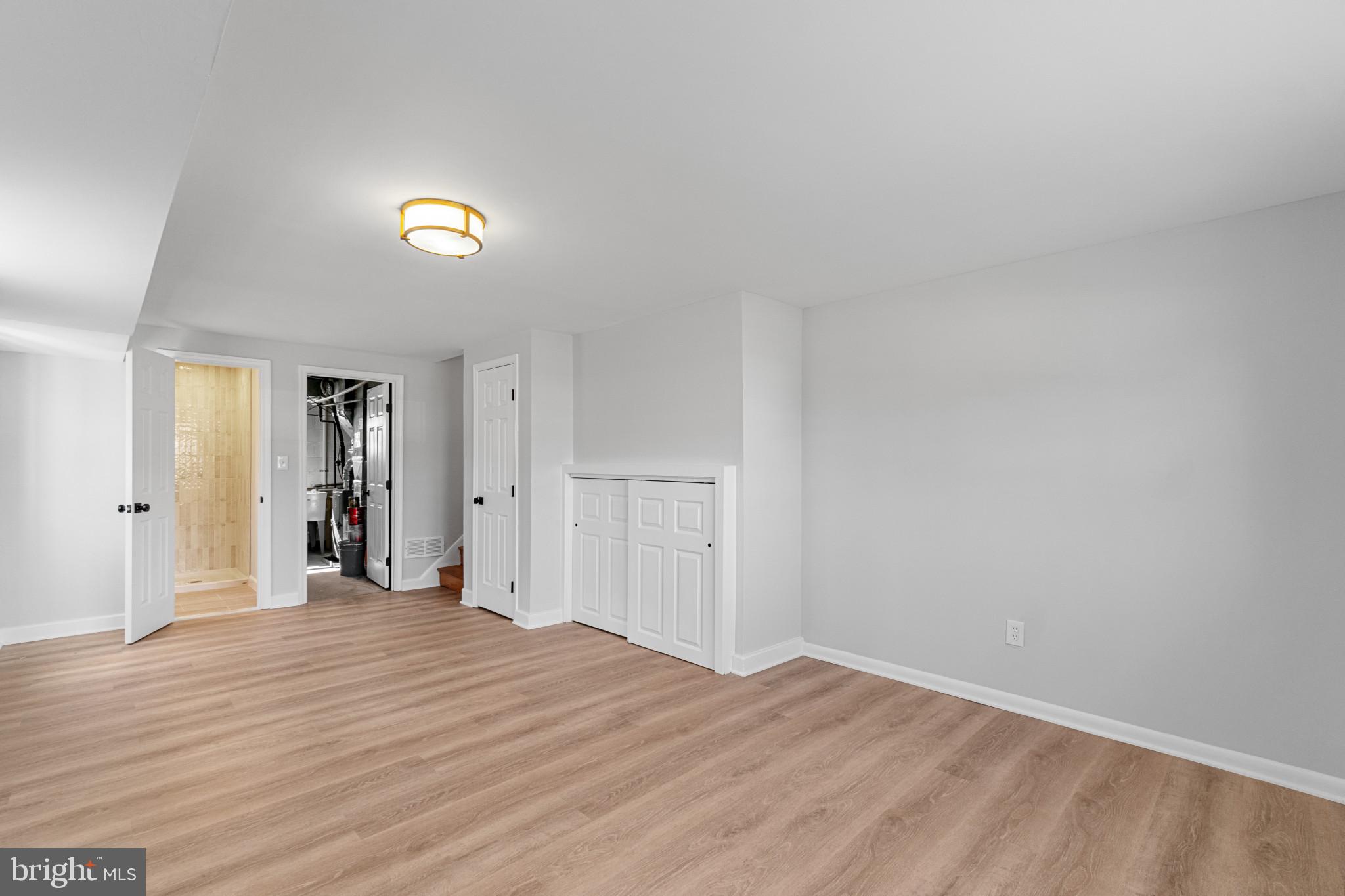 GREENACRES - Residential Lease