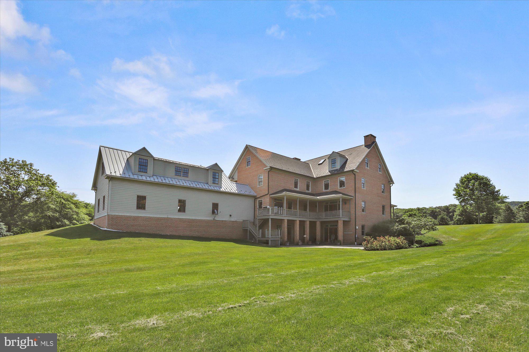 60 SOUTHSIDE DRIVE