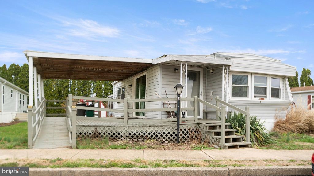 Photo of 5 Moccasin Drive, EPHRATA, PA 17522 (MLS # PALA2085280)